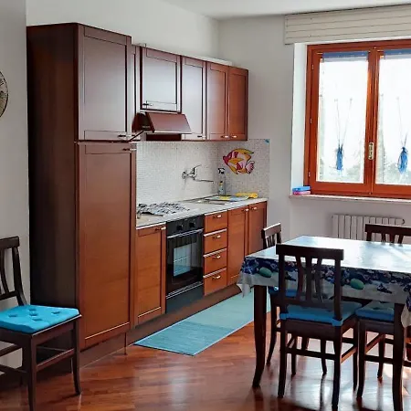 Semesterbostad Mare Monti *